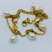 Load image into Gallery viewer, Drop Shaped Pearl Beads Necklace
