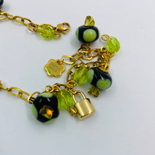 Load image into Gallery viewer, Green Lampwork Bead Bracelet
