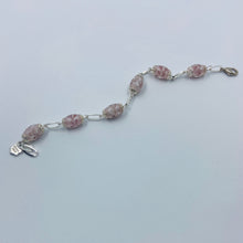 Load image into Gallery viewer, Pinkish Handmade Lampwork Bead Bracelet
