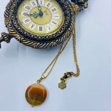 Load image into Gallery viewer, Timberland Colour Agate Pendant Necklace
