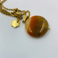 Load image into Gallery viewer, Timberland Colour Agate Pendant Necklace
