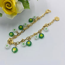 Load image into Gallery viewer, Millefiori Camomile Colours Beads Bracelet
