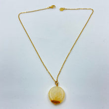 Load image into Gallery viewer, Yellowish Brown Color Agate Pendant Necklace
