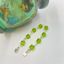 Load image into Gallery viewer, Shiny Green Czech Glass Bead Bracelet
