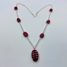 Load image into Gallery viewer, White Stripes Res Glass Lampwork Beads Necklace
