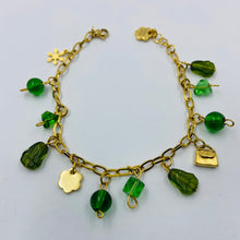 Load image into Gallery viewer, Green Bead Purse Bracelet
