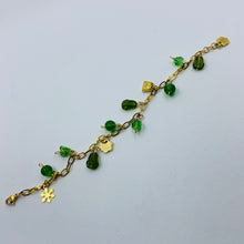 Load image into Gallery viewer, Green Bead Purse Bracelet
