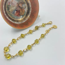 Load image into Gallery viewer, Nugget Yellowish Czech Glass Bead Bracelet
