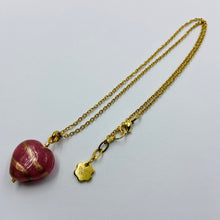 Load image into Gallery viewer, Hand Made Gold Striped Murano Pink Heart on Gold Plated Chain Necklace
